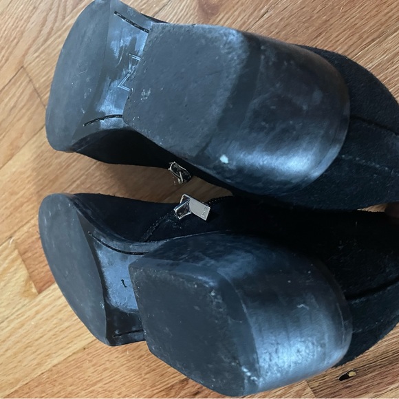 Marc Fisher ankle bootie - Picture 3 of 5